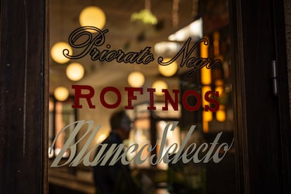Detalle del Restaurant Vermut Rofes, en el centro de Reus.