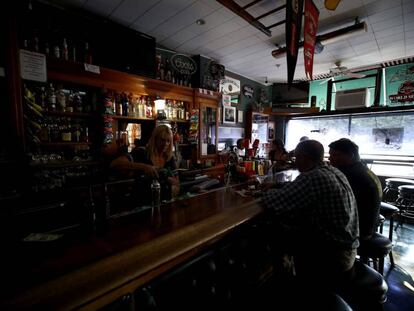 Un bar sin luz en Sonoma, California, el pasado 10 de octubre. 