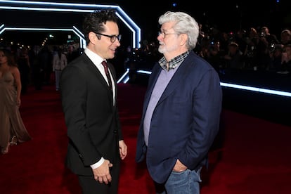 ¿Que estarían comentando George Lucas y J.J. Abrams en este momento?