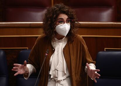 La ministra portavoz y de Hacienda, María Jesús Montero, en el Congreso de los Diputados este miércoles.