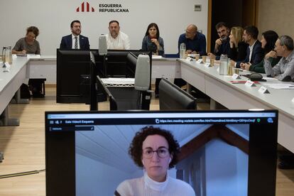 Marta Roviera, en primer término, durante la ejecutiva de ERC en Barcelona.