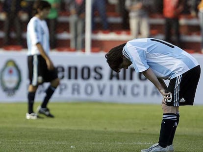 Messi, en primer término, al final del partido de Argentina contra Bolivia en La Paz.