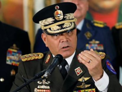 El ministro de Defensa venezolano, Vladimir Padrino, no reconoce a Juan Guaidó como presidente interino y alerta del “peligro” que supone su proclamación