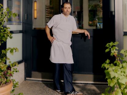El chef uruguayo Ignacio Mattos, en uno de sus cinco restaurantes de Nueva York, el italiano Altro Paradiso, en el Soho.