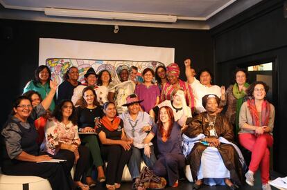 Reuni&oacute;n de mujeres de tres continentes en el proyecto Avanzadoras de Oxfam Interm&oacute;n