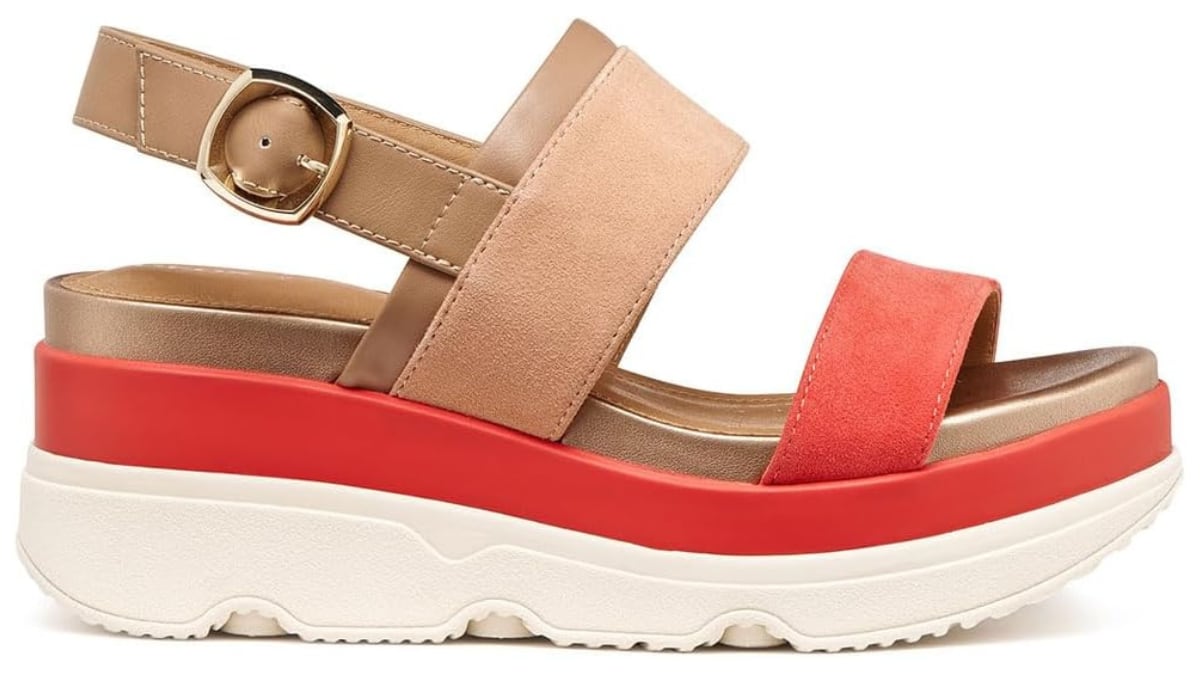 Sandalias de cuña para mujer.