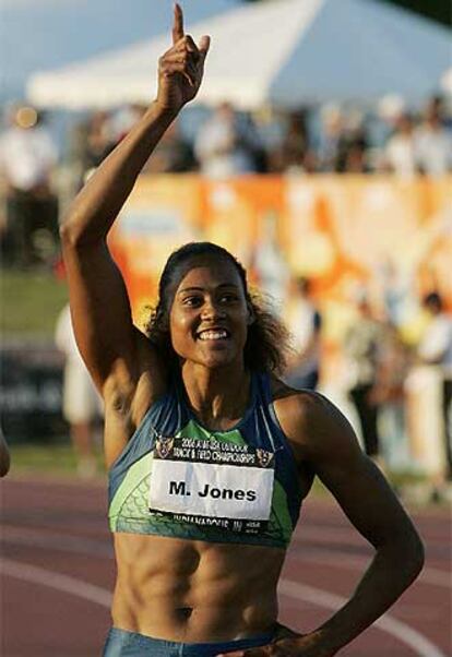 Jones, tras la victoria de junio en la que inicialmente dio positivo.