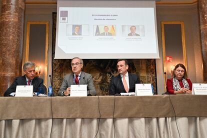 Foto de la clausura del III Congreso de la CIMA. De izq. a dcha. Juan Serrada, José María Alonso, David Vilas y Rosario Silva.