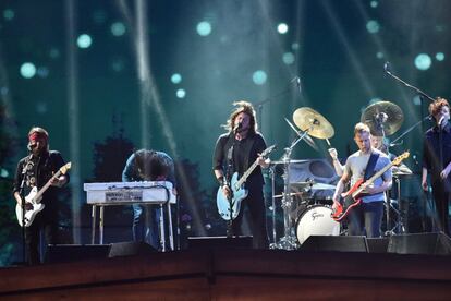 Actuación de Foo Fightersen el O2 Arena de Londres durante los 'Brit Awards' 2018, el 21 de febrero de 2018. 