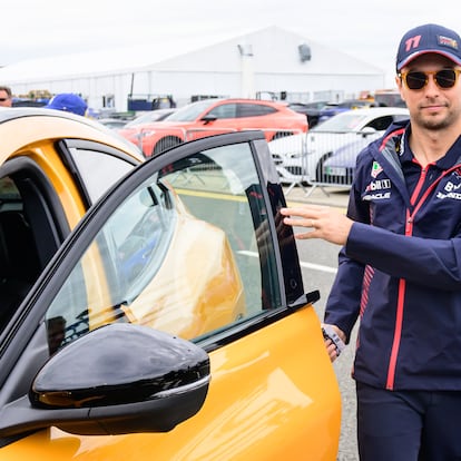 Checo Pérez en el Gran Premio de Gran Bretaña 2023