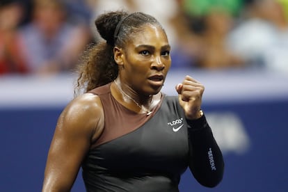 La victoria de Serena Williams en 69 minutos da la razón a Nike, que contestó a la Federación de Tenis francesa con esta frase: “Puedes quitarle a la superheroína su traje, pero nunca podrás quitarle sus superpoderes”.