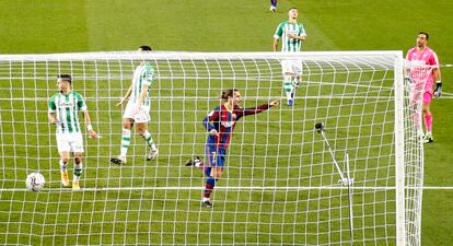 Griezmann celebra su gol ante el Betis.