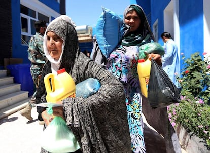 Mujeres afganas durante el primer día de ramadán.