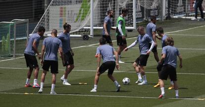 El Real Madrid entrena días antes de jugar al final de la Champions.