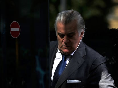 El extesorero del PP Luis Bárcenas abandona la Audiencia Nacional en julio de 2021. 