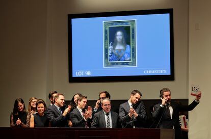 El 15 de noviembre de 2017, la obra 'Salvator Mundi', atribuida a Leonardo da Vinci, fue subastada en Nueva York por 382,1 millones de euros y se convirtió en la obra más cara de la historia.