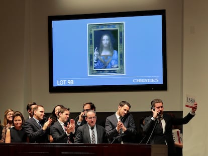 El 15 de noviembre de 2017, la obra 'Salvator Mundi', atribuida a Leonardo da Vinci, fue subastada en Nueva York por 382,1 millones de euros y se convirtió en la obra más cara de la historia.