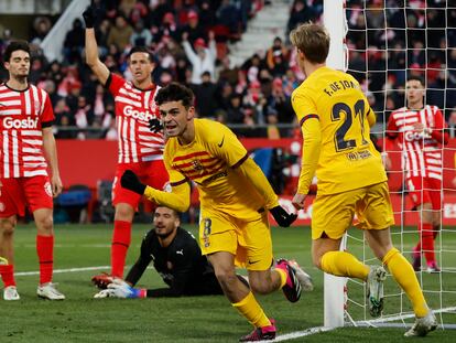 Pedri celebra el único gol del partido este sábado en Montilivi.