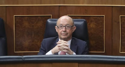 Cristóbal Montoro, ministro de Hacienda.