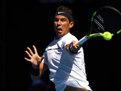 Federer y Nadal, durante su participaci&oacute;n en Australia este a&ntilde;o.