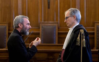 El sacerdote Carlo Alberto Capella, sentenciado a cinco años de prisión.