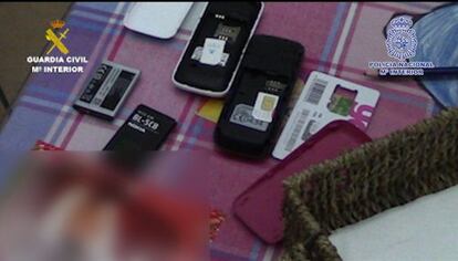 Parte del material incautado por las fuerzas policiales en la operación.