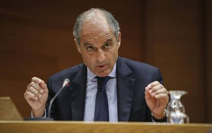 El expresidente Francisco Camps durante su intervención en las Cortes Valencianas.