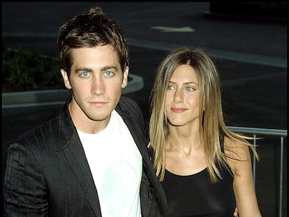 Jake Gyllenhaal y Jennifer Aniston en el estreno de 'The Good Girl' en Los Ángeles, California, en agosto de 2002.