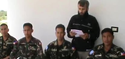 Los soldados secuestrados en un vídeo difundido por sus captores.