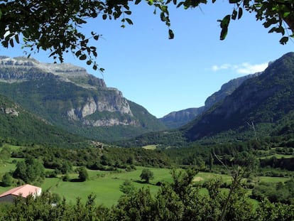 Valley of Hecho, a gem nestled in the Pyrenees in Spain's Aragón region.