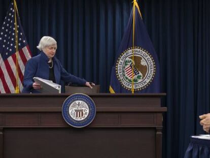 Janet Yellen, presidenta de la fed, a punto de comenzar una rueda de prensa el mi&eacute;rcoles en Washington.