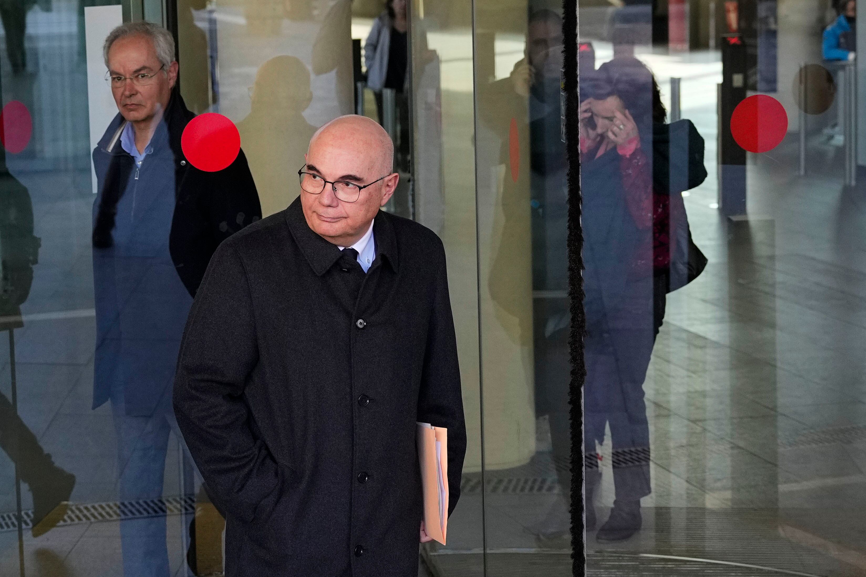 El doctor Tabernero defiende que se quedó una casa en la Vall d’Aran del empresario Pere Mir para cumplir con su voluntad