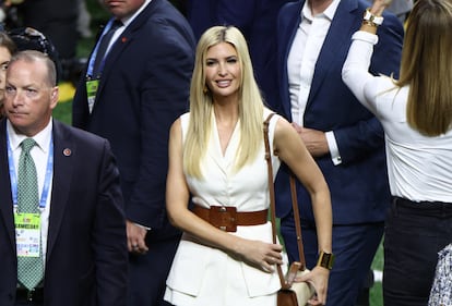 La hija del presidente, Ivanka Trump, también estuvo presente en el estadio. 