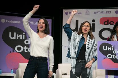 La secretaria general de Podemos, Ione Belarra, y la eurodiputada Irene Montero, durante el acto central de la Universidad de Oto?o de Podemos el pasado sbado en Madrid.