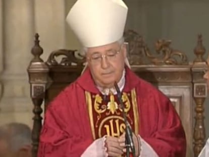 El obispo de Alcalá de Henares, Juan Antonio Reig Pla, durante la homilía del Viernes Santo en 2019.