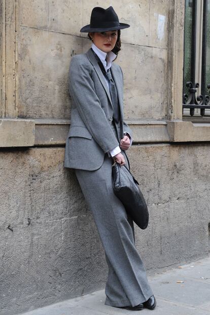 street style aprende a llevar los sombreros como las parisinas