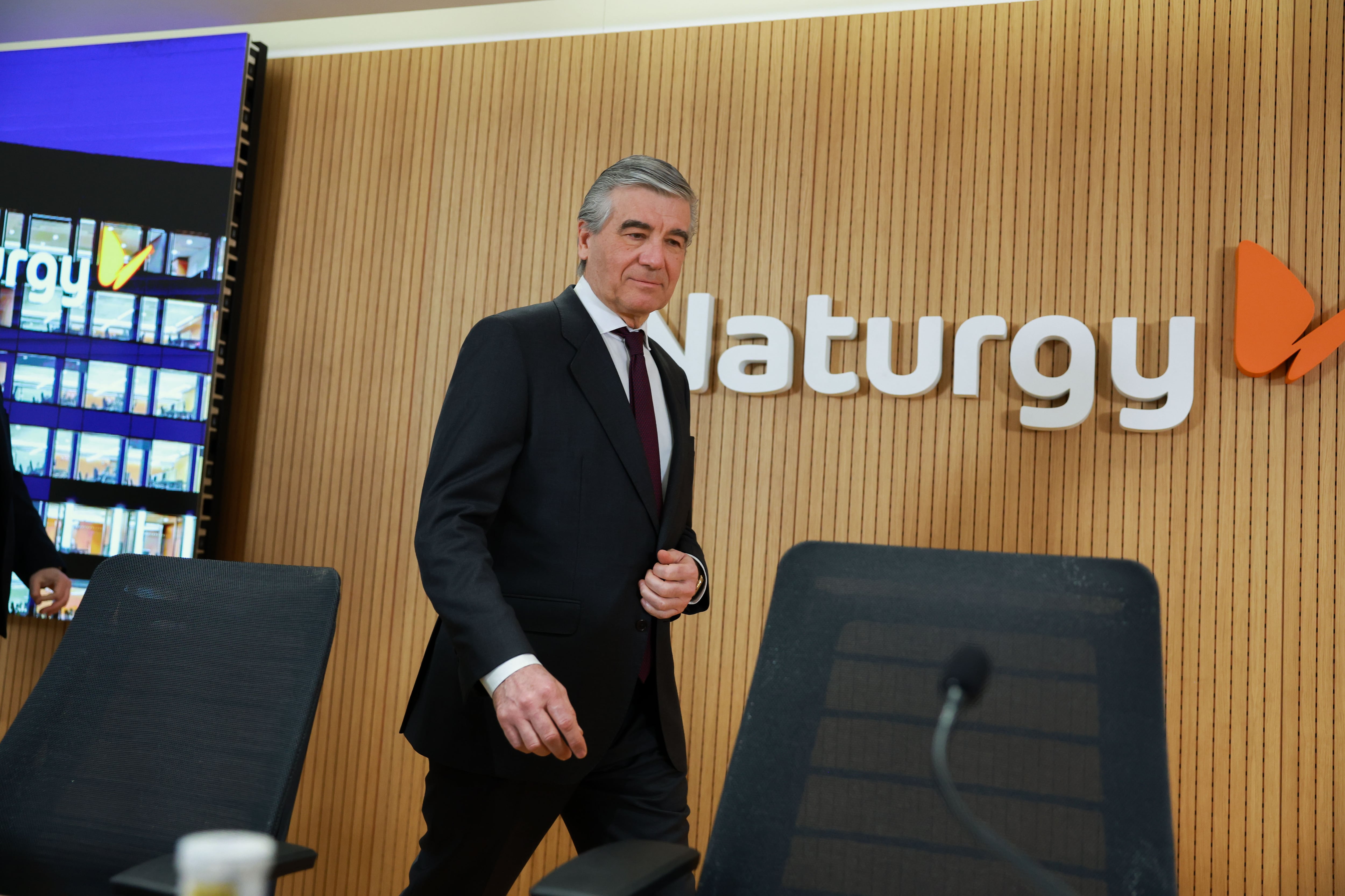 Naturgy entra en una nueva fase tras el adiós de BlackRock y la escalada de Criteria en el capital