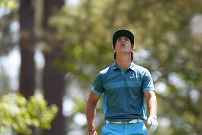 Thorbjorn Olesen, de Dinamarca, tras salir en el hoyo cuatro.