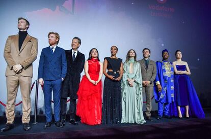 Parte del reparto de 'Star Wars IX', en el estreno en Londres.