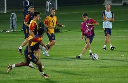 Entrenamiento de la selección española en la Universidad de Doha (Qatar).