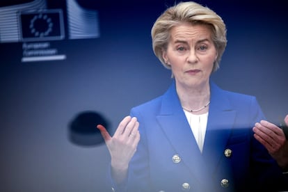 La presidenta de la Comisión Europea, Ursula von der Leyen, durante su declaración este martes en Bruselas.