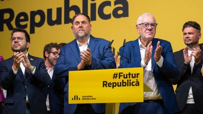 De izquierda a derecha, Pere Aragonès; Oriol Junqueras, Ernest Maragall y Gabriel Rufián, en un acto de la campaña de las municipales de 2023.