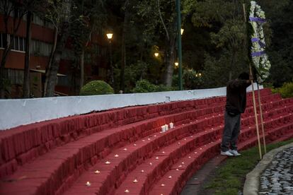 La unidad habitacional de Tlatelolco es una zona de grandes edificios ubicados en un área de alta sismicidad. 
