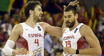 Pau y Marc Gasol durante el Mundial de baloncesto de 2014.