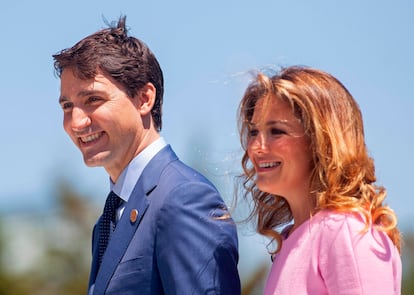 Justin Trudeau junto a Sophie Grégoire, en una imagen de archivo de 2018, en Quebec (Canadá).
