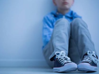 Un psicólogo y experto en educación infantil analiza el acoso contra estos menores, que también suele incluir castigos y burlas