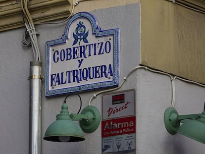 La calle Cobertizo y Faltriquera de Granada. 