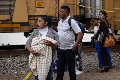 Vecinos del lugar del accidente aseguran que no es la primera vez que se registra un choque con el tren, en otros años se llevó por delante a coches particulares e incluso a personas. 