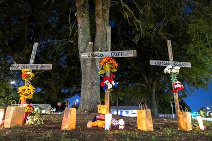 A makeshift memorial near the area of a shooting crime that occurred on 26 August, at the Dollar General outlet in Jacksonville, Florida, on August 27, 2023.