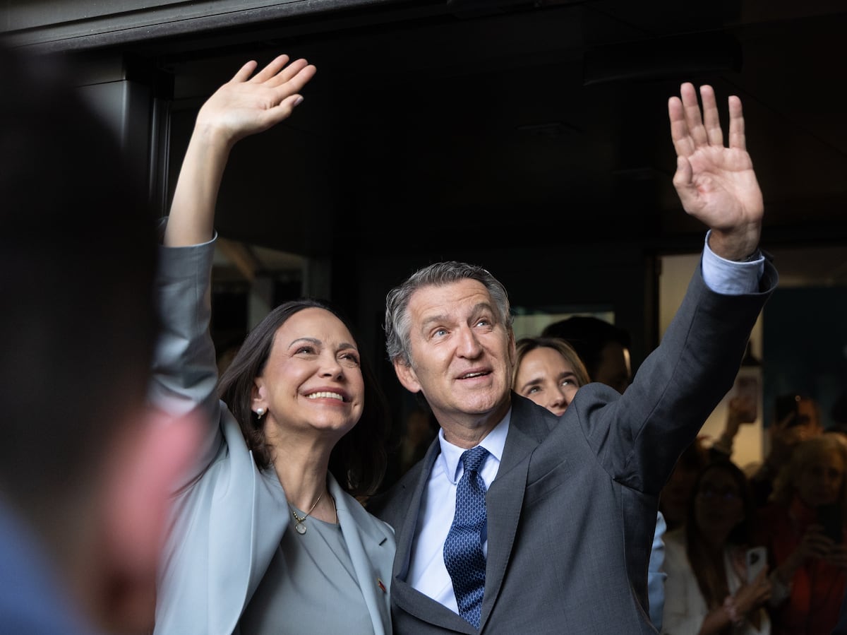 El PP recibe a María Corina Machado con todos los honores en la sede de Génova: “¡Valiente!"